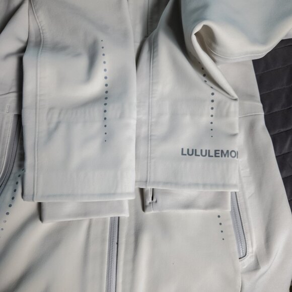 Lululemon Cross Chill Jacket *RepelShell - 2 Bone - Picture 6 of 10